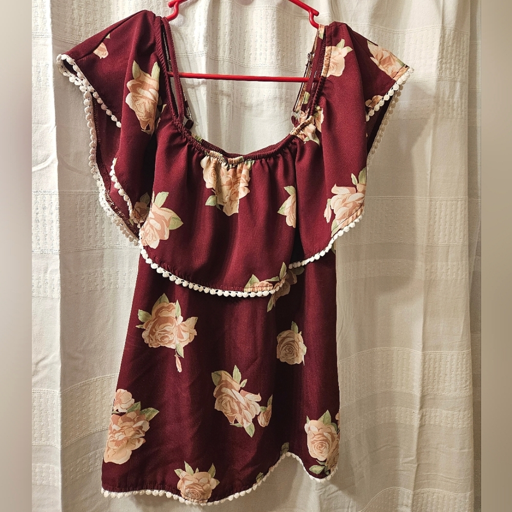 No Boundaries Junior's  Top Size Large